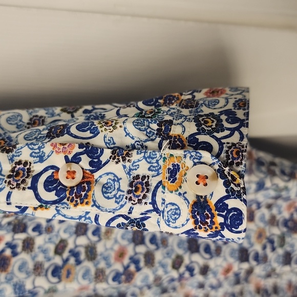 Robert Graham Shirt - Picture 4 of 10